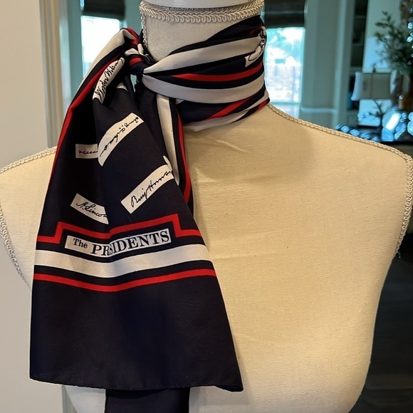 Vintage THE PRESIDENTS Signatures Scarf Patriotic Red White & Blue by Millicent - Picture 3 of 15